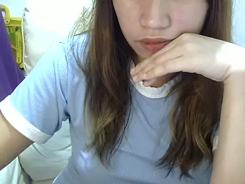    zurIII09  online show from December 16, 2025, 1:49 pm