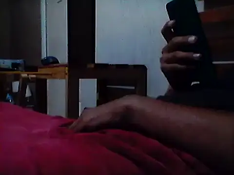 Snapshot of Chiquitopapa69 chatting on February 8, 2025, 2:15 am Chiquitopapa69 online show from February 8, 2025, 2:15 am