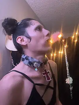 Snapshot of spoilbadkittynow chatting on February 13, 2026, 5:53 pm spoilbadkittynow online show from February 13, 2026, 5:53 pm