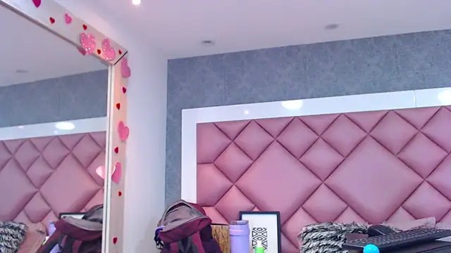 DanielaDuff online show from March 21, 2026, 9:07 pm