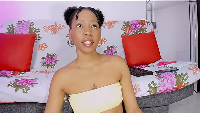 Sweetcocoa- online show from December 5, 2024, 10:44 am