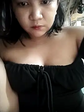 milkytitsmom4u online show from October 1, 2025, 12:27 am