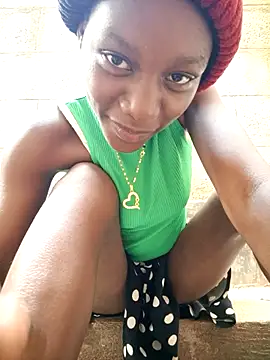 Petite li online show from November 22, 2025, 7:40 am