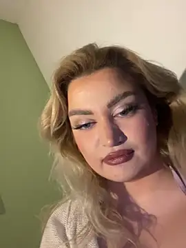 EmiliaPetrova online show from February 14, 2025, 9:10 pm