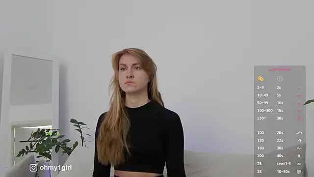 Fallinlove1 online show from January 12, 2026, 8:41 am