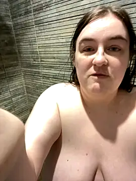 Rebecca Summer online show from October 2, 2025, 2:40 am