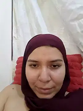 MatchedEyebrow online show from February 3, 2025, 11:58 pm