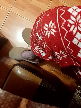 Snapshot of feet_toes chatting on December 2, 2024, 5:59 am feet toes online show from December 2, 2024, 5:59 am