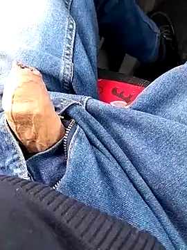 Snapshot of feet_toes chatting on March 11, 2025, 1:23 pm feet toes online show from March 11, 2025, 1:23 pm