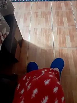 Snapshot of feet_toes chatting on October 28, 2025, 5:33 am feet toes online show from October 28, 2025, 5:33 am