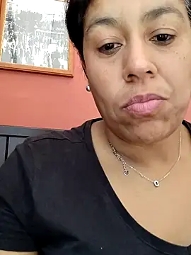 Snapshot of Molly_newman6 chatting on October 4, 2025, 12:58 pm Molly newman6 online show from October 4, 2025, 12:58 pm