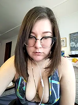 HunnyyLove online show from March 10, 2025, 4:46 pm