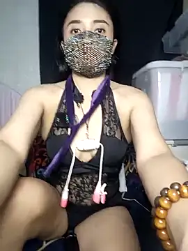  Shimmerlyn  online show from March 24, 2026, 7:02 am