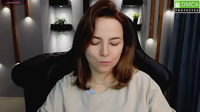 Mira Mermayd online show from February 9, 2025, 1:11 am