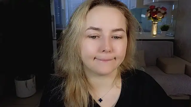 Mira Mermayd online show from April 12, 2026, 1:32 am