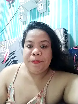 xxsweetshybabe online show from October 15, 2025, 4:34 am