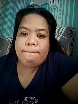 xxsweetshybabe online show from October 17, 2025, 5:10 am