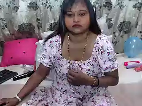 Snapshot of indian_glitter chatting on October 15, 2025, 9:09 am indian glitter online show from October 15, 2025, 9:09 am