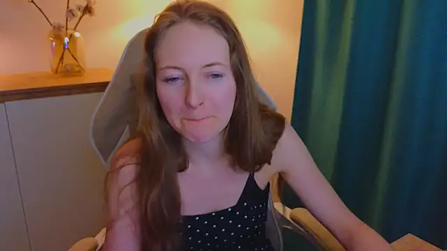 freya nilsson online show from December 5, 2024, 7:49 pm