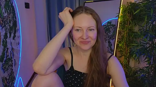 freya nilsson online show from December 7, 2024, 6:59 pm