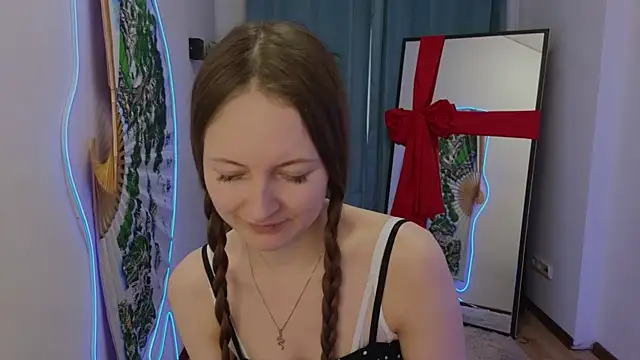 freya nilsson online show from January 23, 2025, 12:30 pm