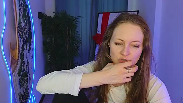 freya nilsson online show from February 9, 2025, 12:30 pm