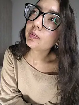 amycute  online show from June 12, 2026, 9:46 pm