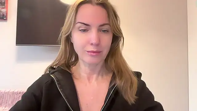 RachellAmazing online show from February 13, 2025, 2:09 pm