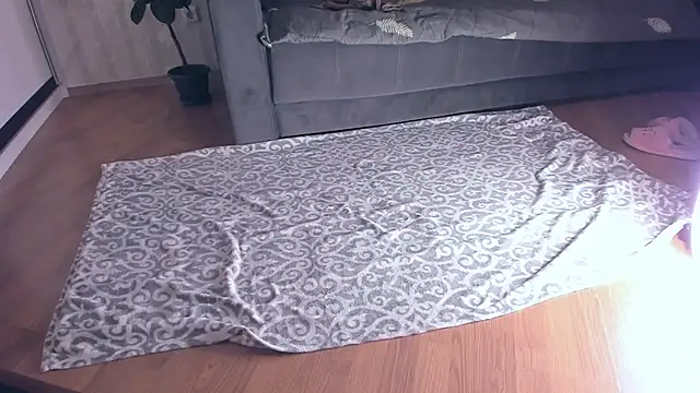 Jessica Rubatte online show from December 5, 2025, 1:09 pm