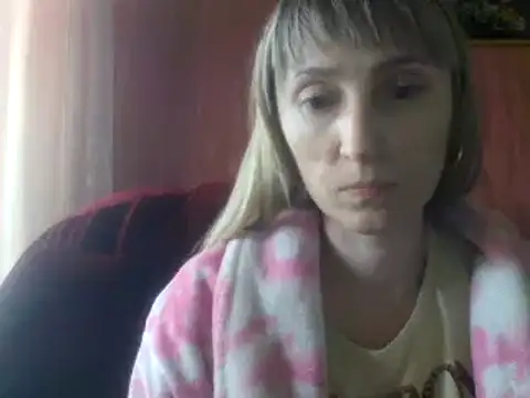 Snapshot of Biddy_Alana chatting on December 14, 2024, 10:45 am Biddy Alana online show from December 14, 2024, 10:45 am