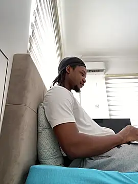 Snapshot of finefinance chatting on September 19, 2025, 6:15 am finefinance online show from September 19, 2025, 6:15 am