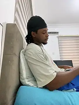 Snapshot of finefinance chatting on October 11, 2025, 3:32 pm finefinance online show from October 11, 2025, 3:32 pm