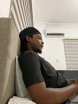 Snapshot of finefinance chatting on November 4, 2025, 4:06 pm finefinance online show from November 4, 2025, 4:06 pm