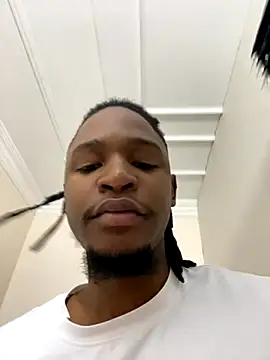 Snapshot of finefinance chatting on November 16, 2025, 5:24 am finefinance online show from November 16, 2025, 5:24 am