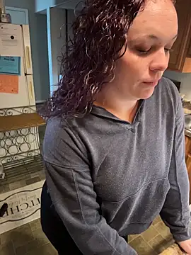 AuroraSummers online show from March 19, 2026, 2:21 pm