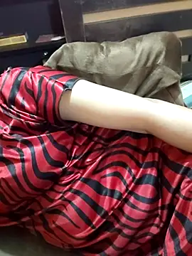 Diya 143 online show from April 15, 2026, 7:43 pm