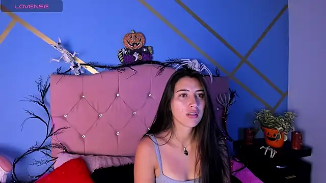 brenda moris01 online show from October 21, 2025, 9:15 pm