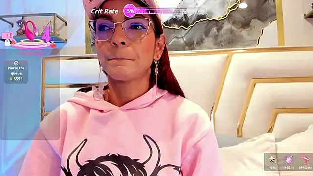 HannaPetit online show from September 18, 2025, 7:38 pm