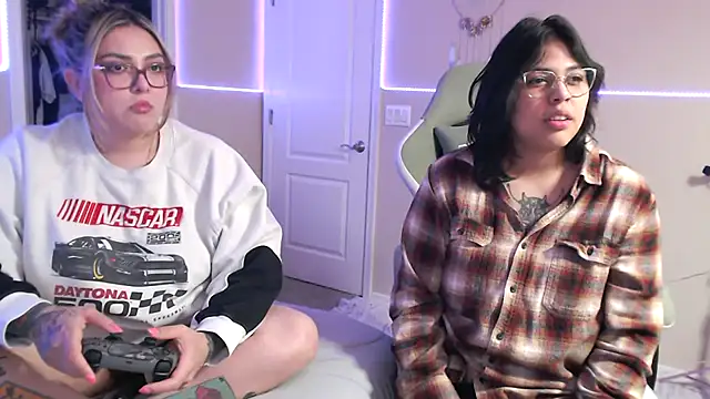 Snapshot of nativepumpkin95 chatting on February 11, 2025, 4:22 am nativepumpkin95 online show from February 11, 2025, 4:22 am