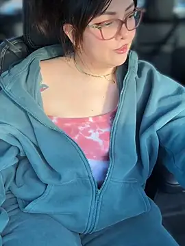 nativepumpkin95 online show from February 15, 2026, 11:01 pm