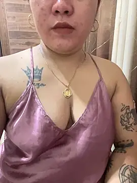 newasiangirl online show from May 17, 2026, 8:34 am