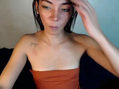 Snapshot of perly_169 chatting on February 22, 2025, 11:13 am perly 169 online show from February 22, 2025, 11:13 am