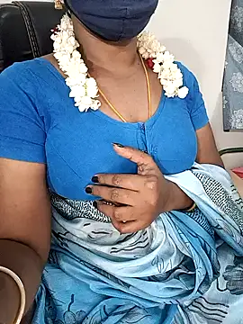 Snapshot of Tamil-hotwife chatting on October 3, 2025, 4:04 pm Tamil-hotwife online show from October 3, 2025, 4:04 pm