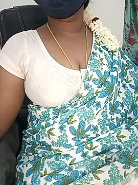 Tamil-hotwife online show from June 3, 2026, 5:40 pm