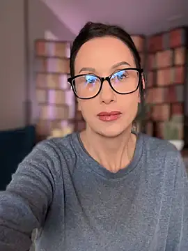 Fiona Kent  online show from February 16, 2025, 1:58 am