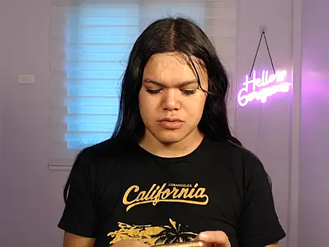 Snapshot of Miss_Ivanawolf chatting on February 23, 2025, 4:50 am Miss Ivanawolf online show from February 23, 2025, 4:50 am