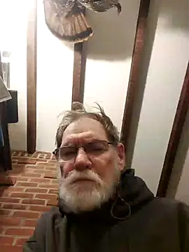 CDforU online show from November 18, 2025, 4:28 am