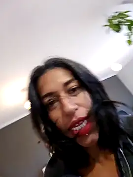 Snapshot of Goldenlace chatting on January 20, 2025, 2:36 pm Goldenlace online show from January 20, 2025, 2:36 pm