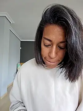 Snapshot of Goldenlace chatting on March 13, 2025, 12:13 pm Goldenlace online show from March 13, 2025, 12:13 pm