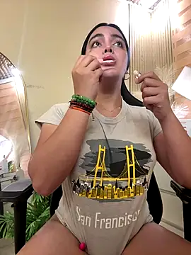 HotstuffCherrySummer online show from September 18, 2025, 6:59 am